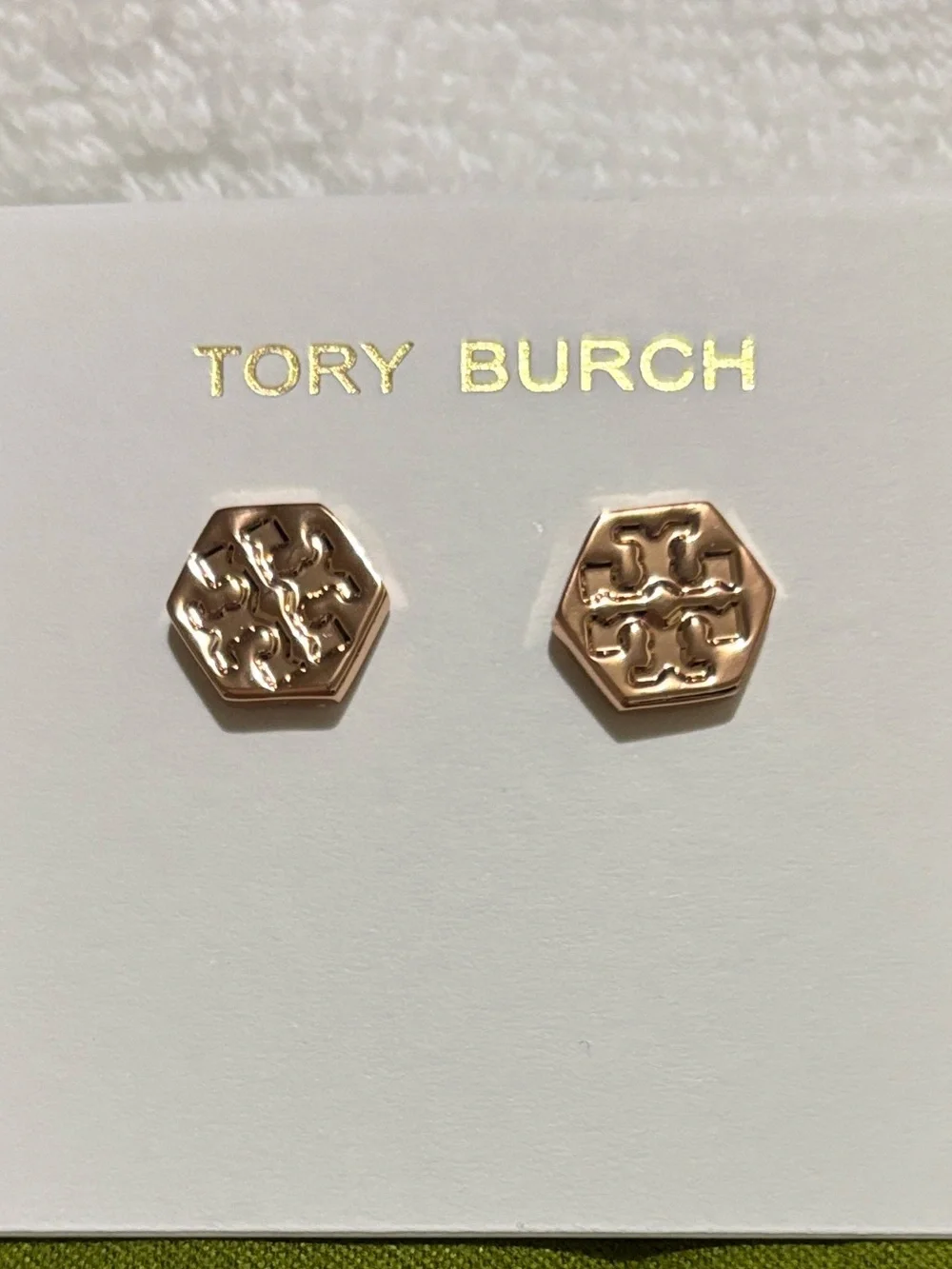 NWT Tory Burch Rose Gold Hexagon Logo Stud Earrings w/ Tory Burch Jewelry Bag
